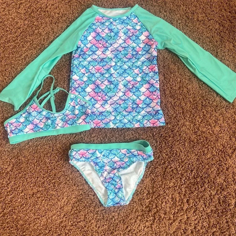 Unbranded‎ Girls' 3-Piece Fish Scales Rash Guard Swimsuit Set Size 7T NWOT